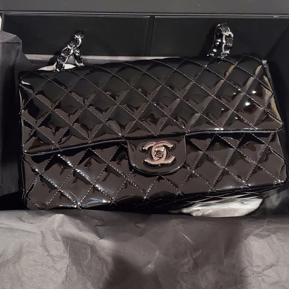 CHANEL Bags Chanel Medium Bag Poshmark